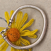 enkelt-slangeformet-flettet-metaltråd-karabinlås-gammelt-armbånd-vintage-smykke